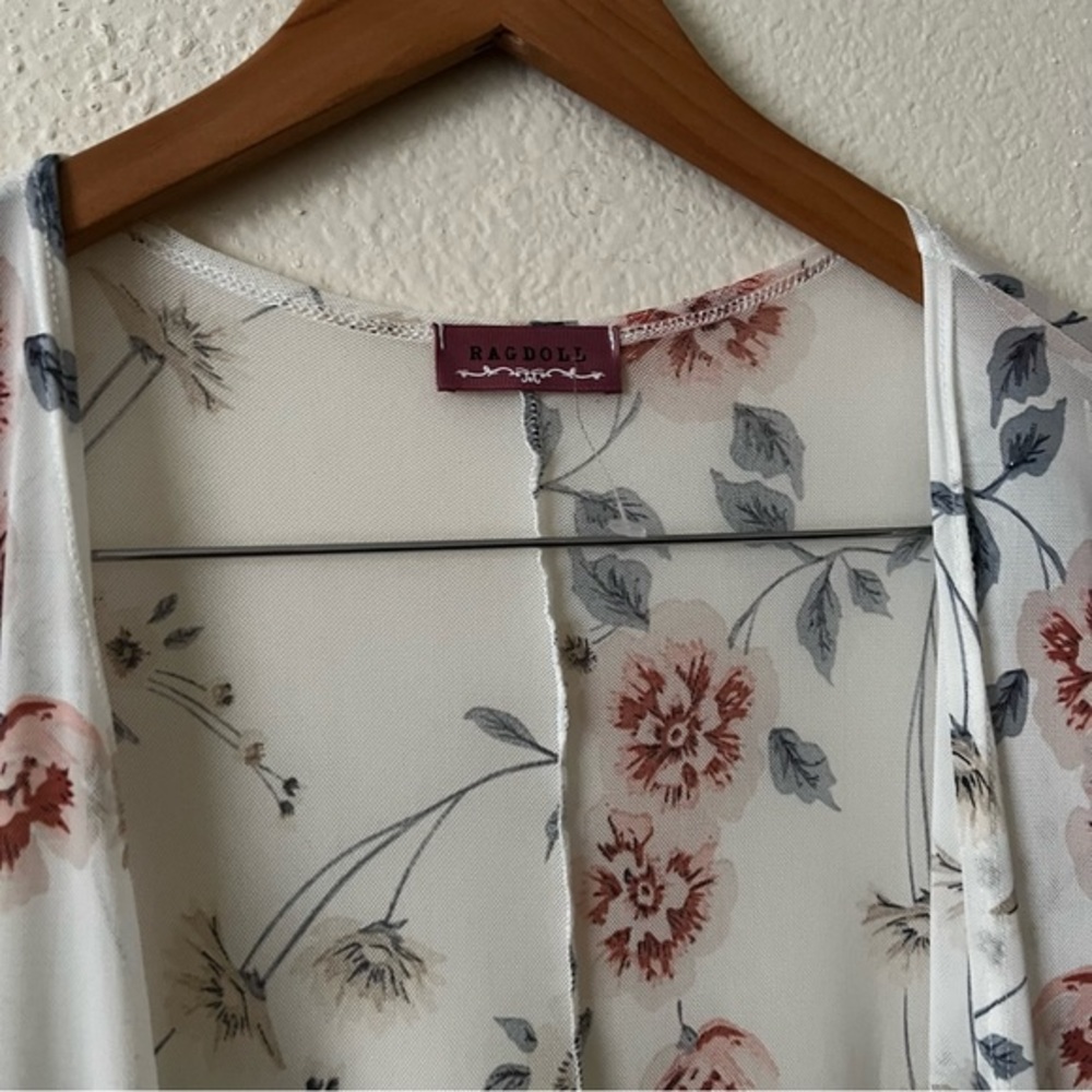 Plus Size Kimono Plus Size Kimono - Picture 3 of 8